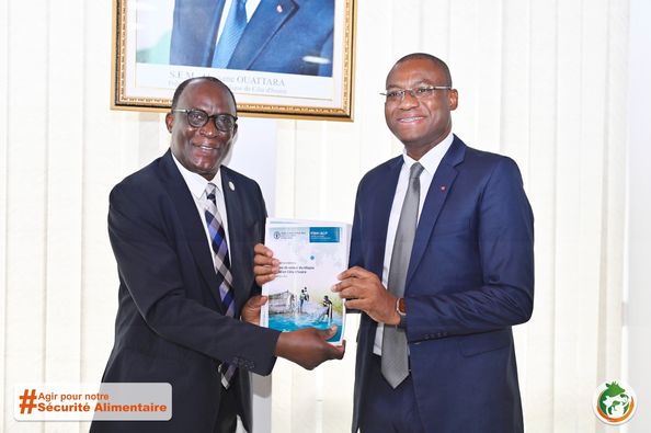 29/03/23 Remise du rapport d’analyse et de mise à niveau de la chaîne de valeur du tilapia au ministre Sidi Tiemoko Toure